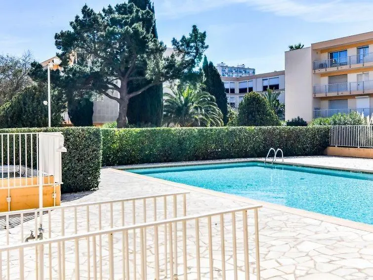 T3 150 m de la plage, climatisation, piscine et parking privatif - Le Lavandou Appartement